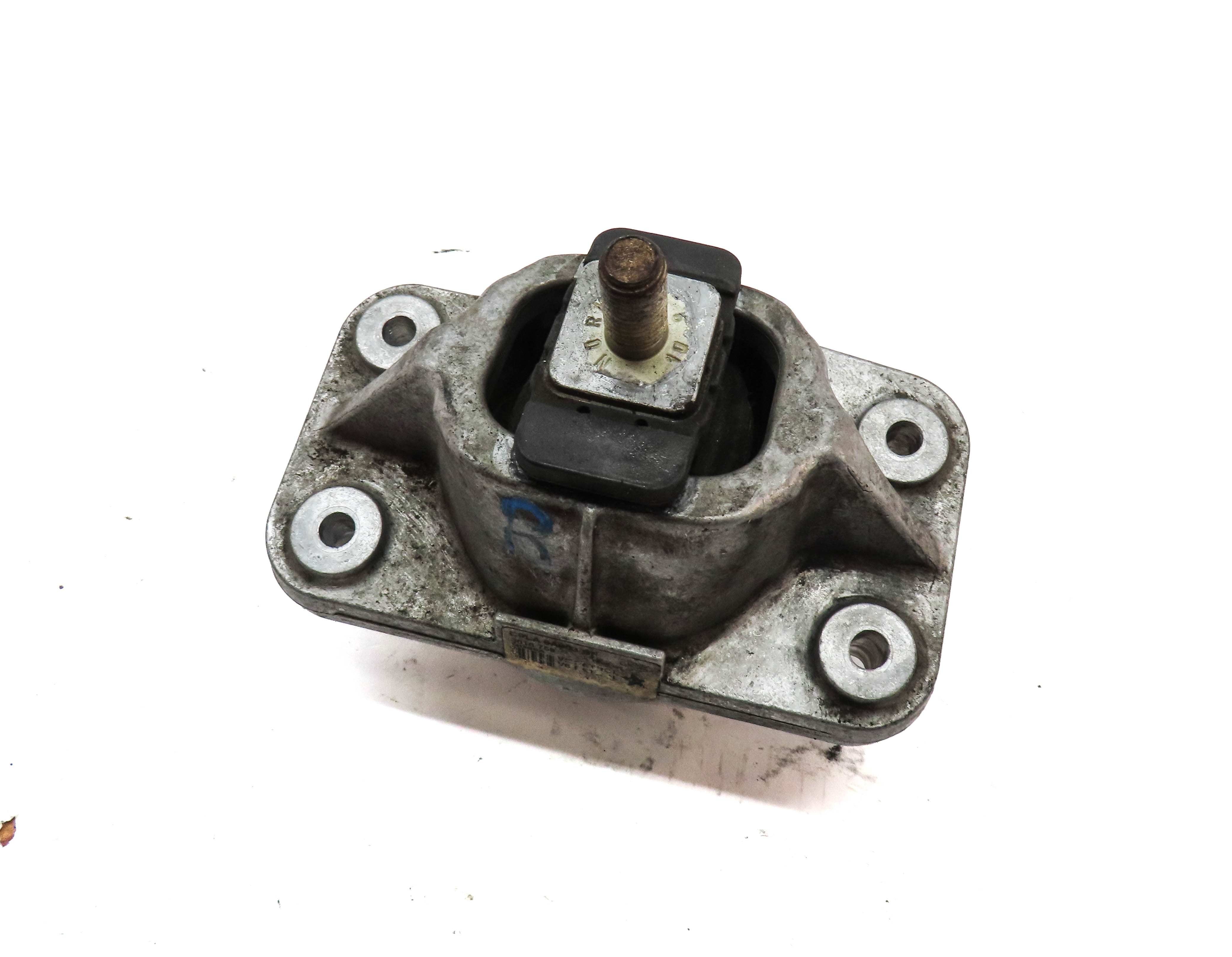 2015 RANGE ROVER SPORT (L494) 5.0L SUPERCHARGED ENGINE RIGHT MOTOR MOUNT BRACKET — exact item pictured